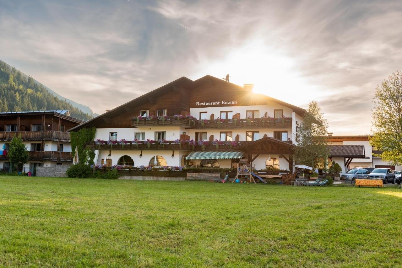 Gasthof Enzian Tannheim Exterior foto