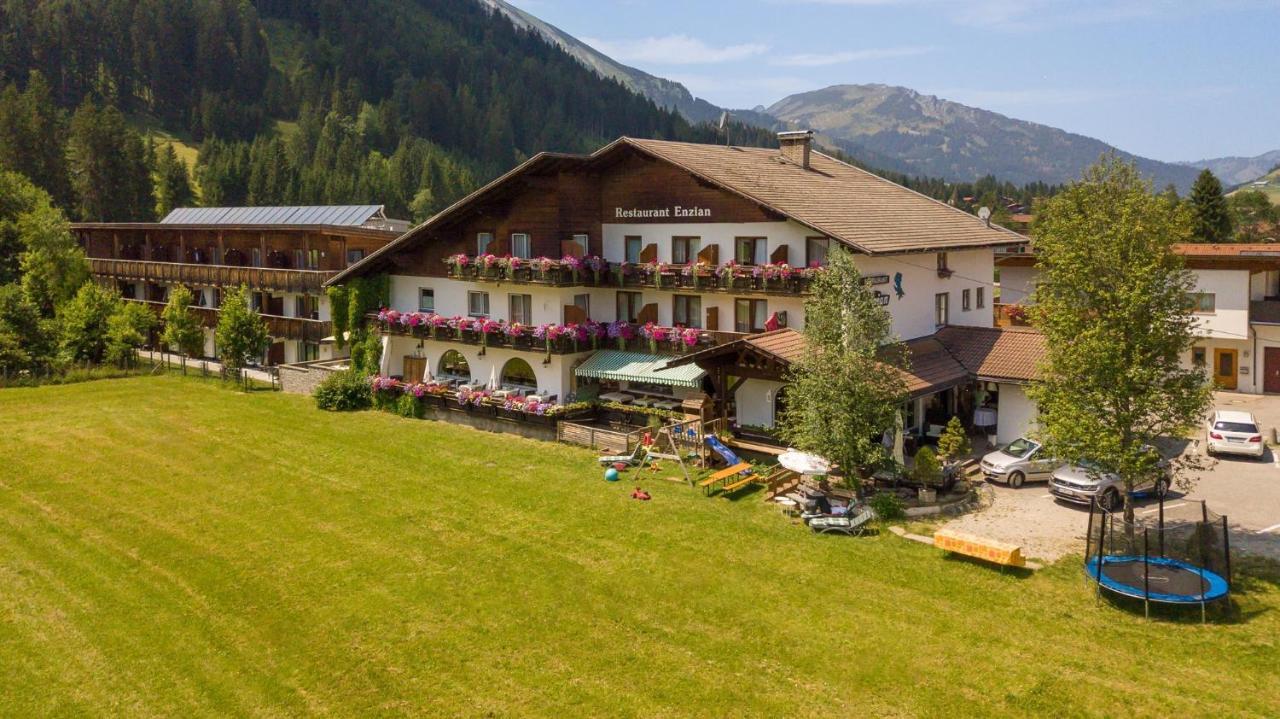 Gasthof Enzian Tannheim Exterior foto